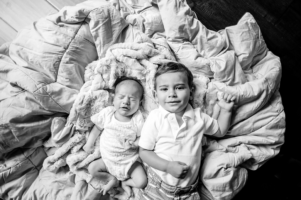 the woodlands newborn portraits